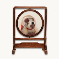 Double-Sided Suzhou Embroidery Animal Art Ornament – Handcrafted Wooden Display